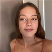 Soy Lucía, me considero una joven dinámica, capaz de ayudar y hacer aprender a través de clases las cuales realizo con métodos de aprendizaje dinámicos y proactivos
